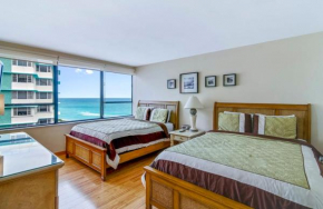 Waterfront condo on beach with pool, tiki bar & restaurant on-site